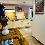 Apartment Haus Marchegg Tux