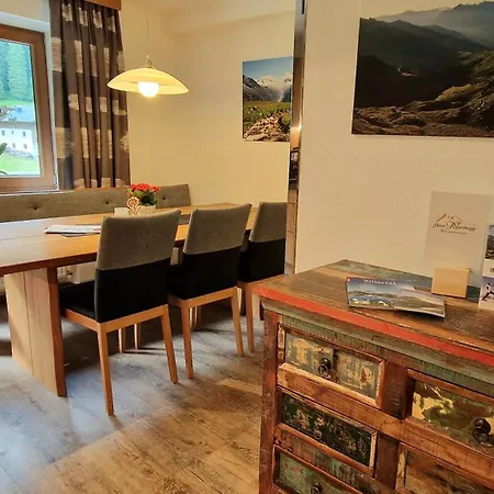 Haus Marchegg Appartement *