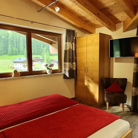 Haus Marchegg Appartamento Tux