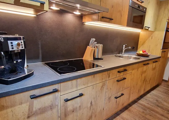 Haus Marchegg * تكس